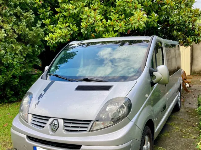 Van Autre Renault Trafic Ii Grand Passenger Executive 115Cv – Argelès-Gazost