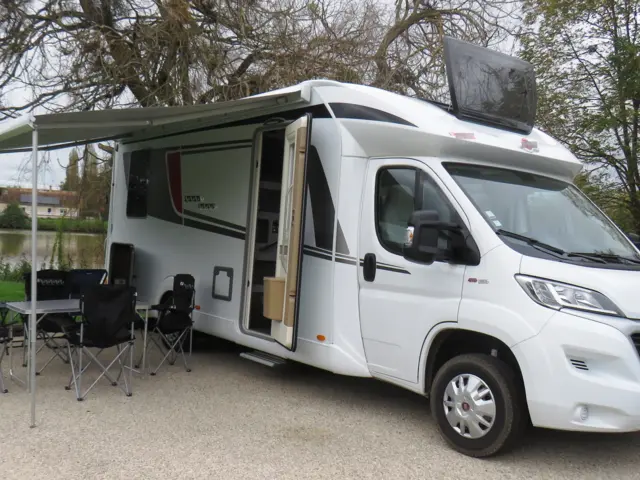 Profile Burstner Lyseo Td – Cannes-Écluse