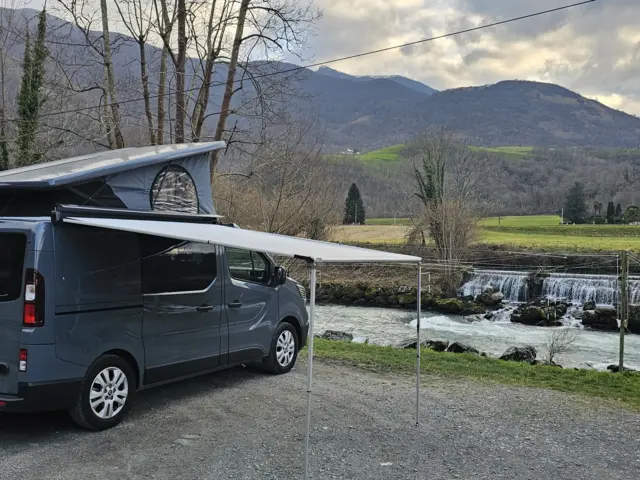 Van Hanroad Trek – Pau