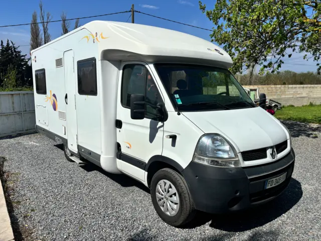 Profile Renault P 660 – Narbonne
