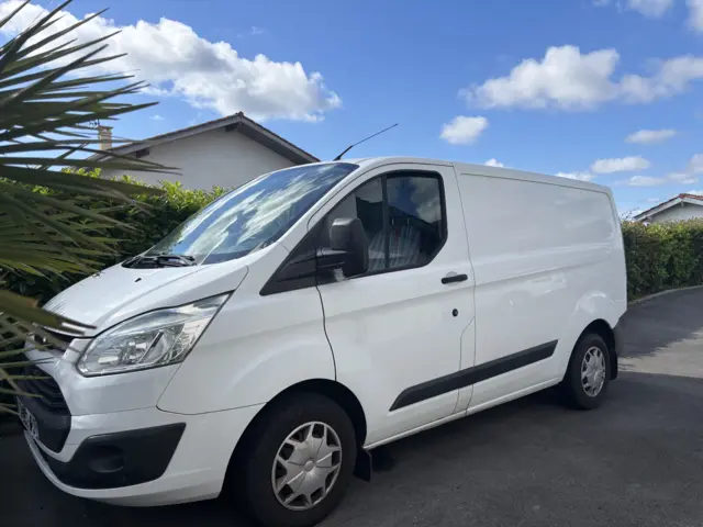 Van Autre Custom Transit – Ahetze