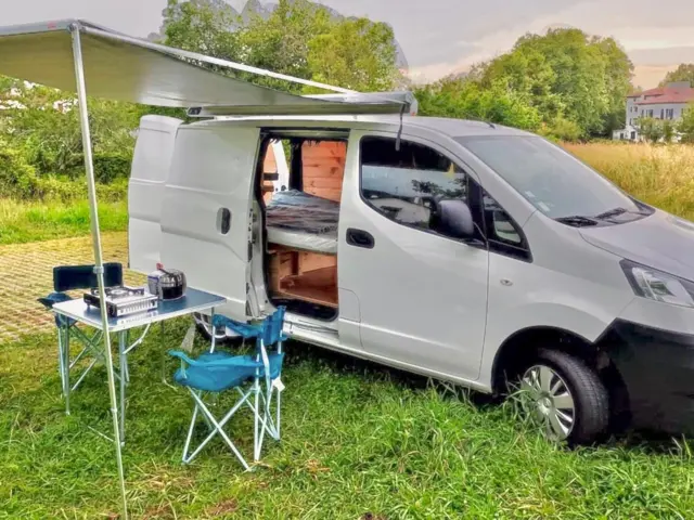 Van Autre Nv200 – Saint-Jean-de-Luz