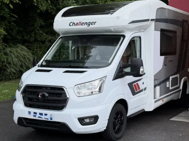 Profile Challenger 240 – Arques-la-Bataille