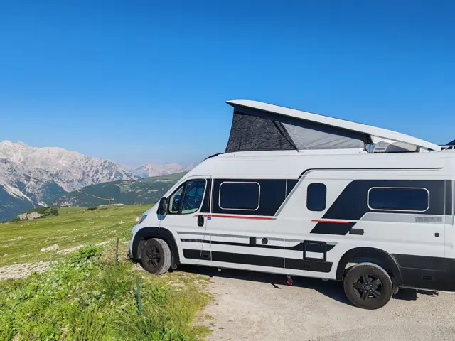 Fourgon Adria Mini-Vans – Nice