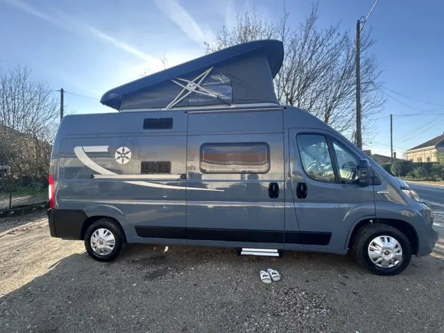 Fourgon Karmann Mobil Karmann Davis Multi Jet  Lifestyles 591 2.2 L  140 Ch – Saint-Christoly-de-Blaye