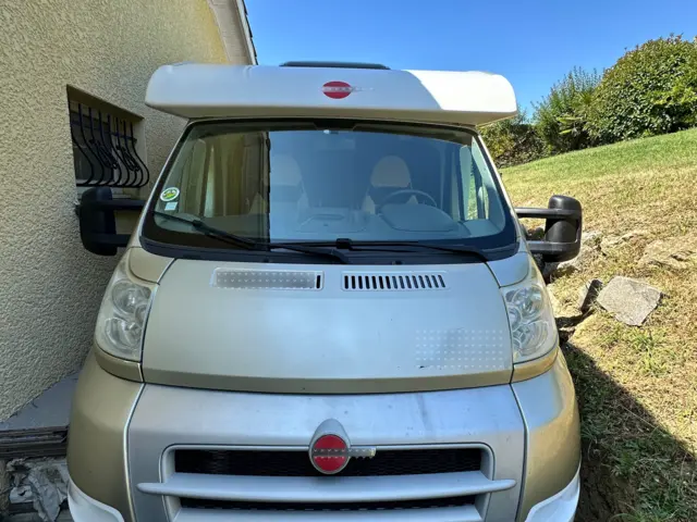Profile Burstner Ixeo It 664 – Savas-Mépin