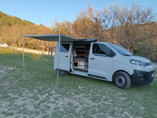 Van Citroen Jumpy – Peypin