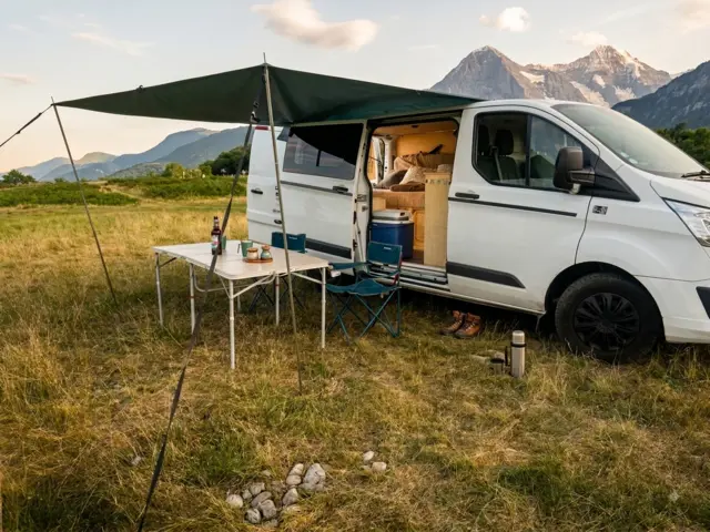 Van L1H1 Transit Custom – Bagnères-de-Bigorre