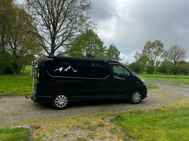 Van Renault Auto Camp Xl – Malaucène