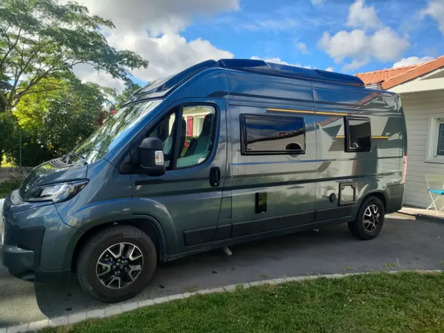 Fourgon 170 Ps Benivan – Vertou
