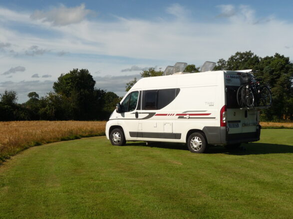  ADRIA Twin Active image