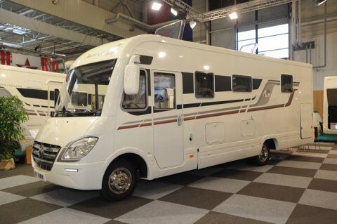 Mercedes LE VOYAGEUR LVX 958 image