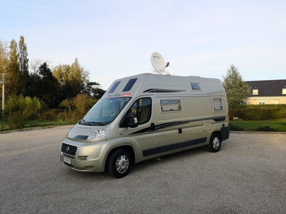 Fiat FONT VENDOME Terra Van image