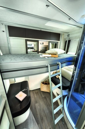 Ford CHALLENGER MAGEO 396 PREMIUM image