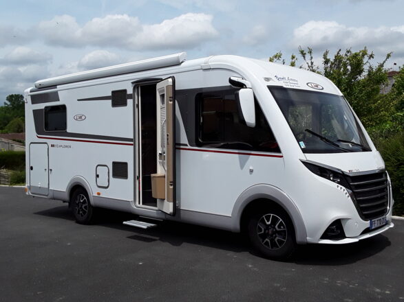 Fiat LMC CARAVAN I745 image