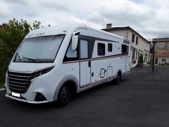 Ford CHAUSSON EB FLASH 718 image