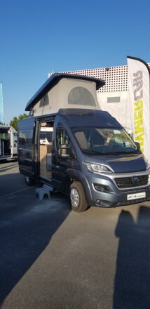 Fiat HYMERMOBIL ayers rock image
