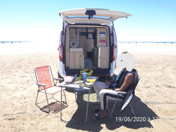 FORD DREAMER VANS image