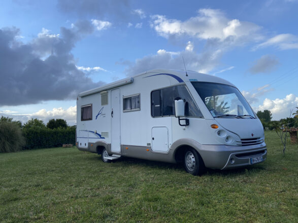  BURSTNER AVIANO image