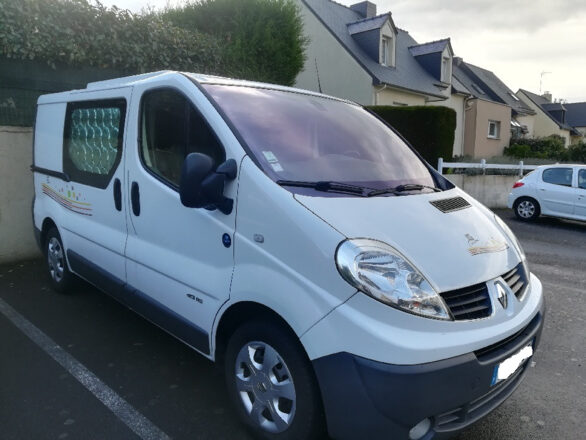 RENAULT STYLEVAN BASE RENAULT TRAFIC image