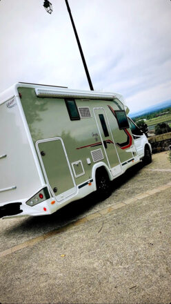 FORD CHALLENGER GRAPHITE EDITION image