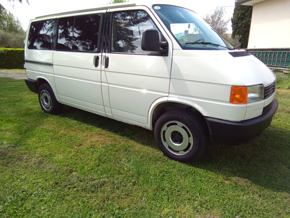 Volkswagen VOLKSWAGEN t4 multivan image