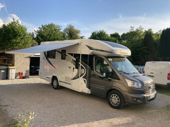 FORD CHAUSSON FLASH image