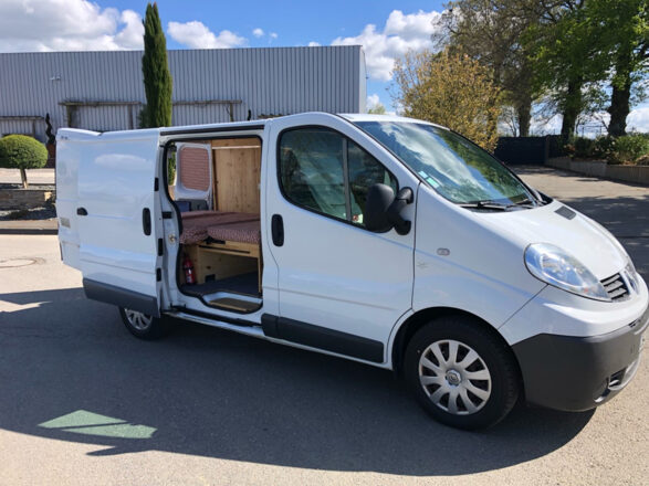 Renault STYLEVAN BASE RENAULT TRAFIC image