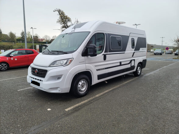 Citroen ADRIA Twin image