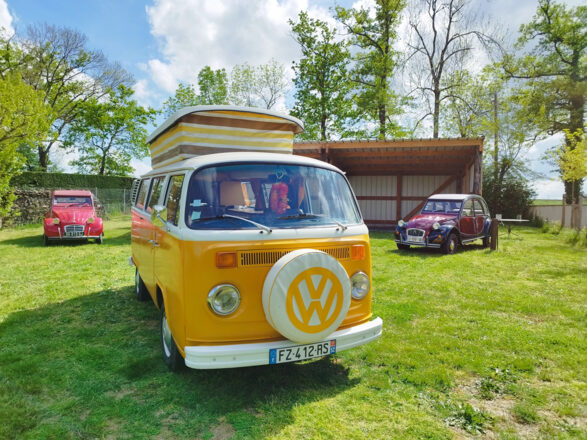Volkswagen VOLKSWAGEN T2 B DEVON 1978 image