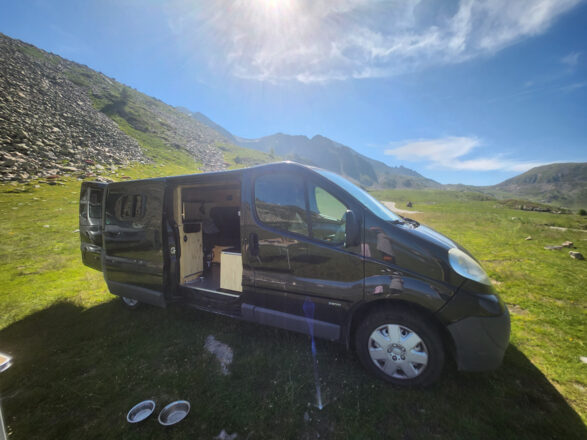 Opel STYLEVAN BASE OPEL VIVARO image