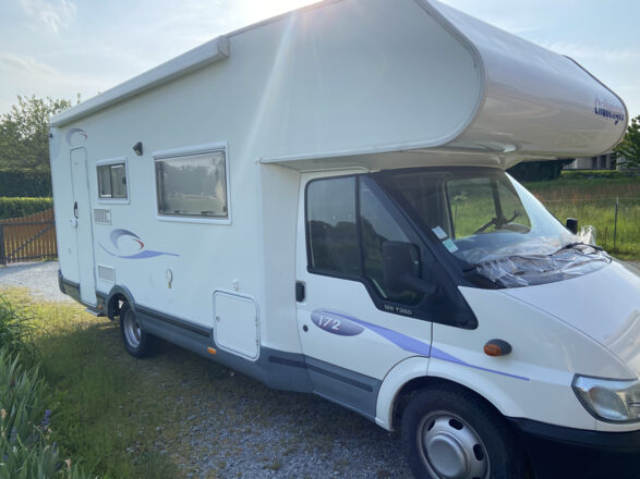 Ford CHALLENGER Transit image