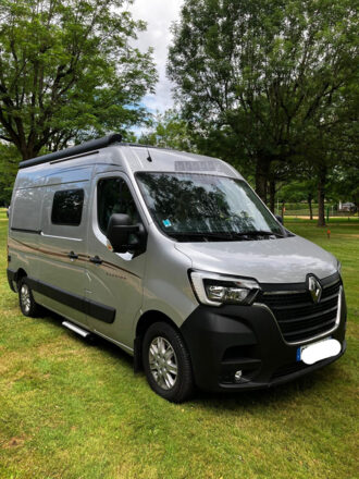 RENAULT FONT VENDOME EVASION image