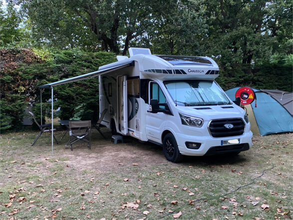 Ford CHAUSSON 660 image