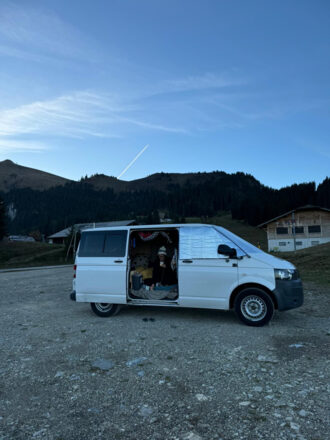 Volkswagen TRANSPORTEUR T5.1 Transporter image