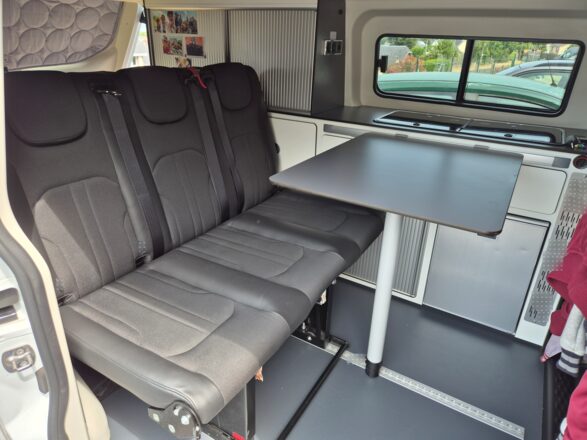 Ford Randger 460 Van image