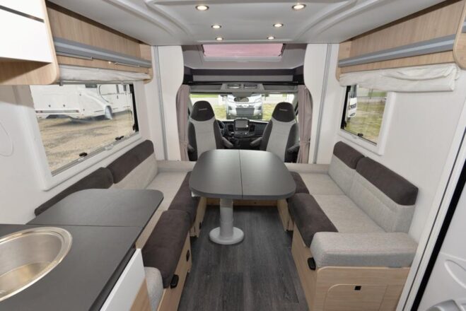 Ford CHAUSSON Transit image