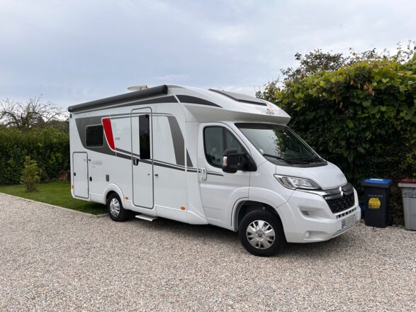 Citroen Burstner Lyseo TF644G image