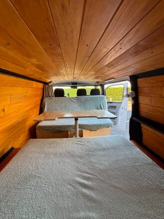 Volkswagen T5 Transporter image