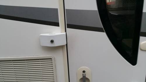 photos.external