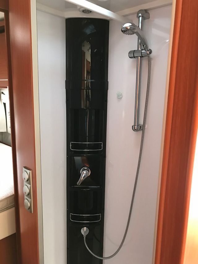 photos.external