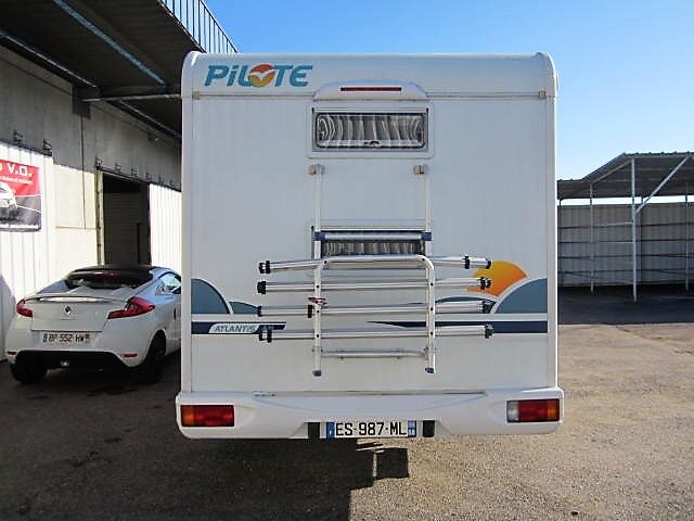 photos.external