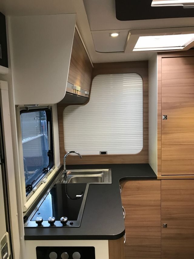 photos.external