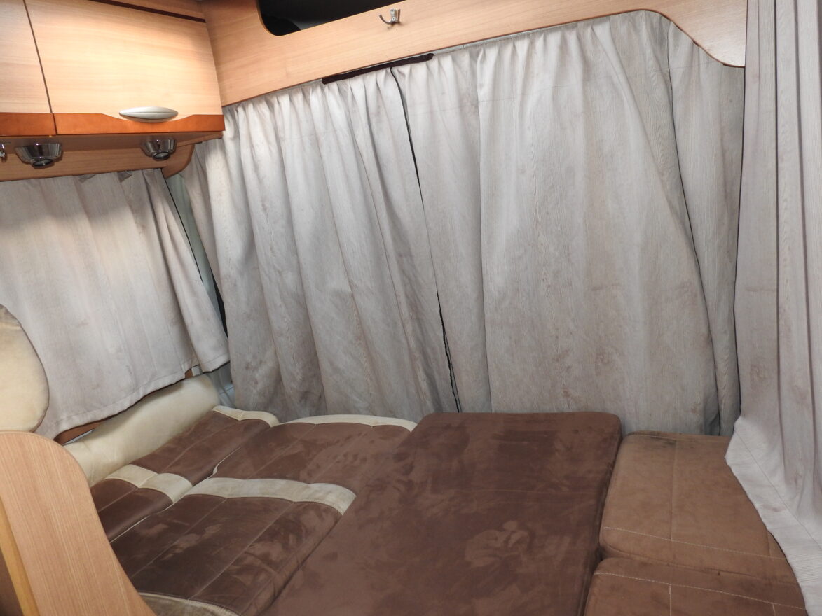 photos.couch