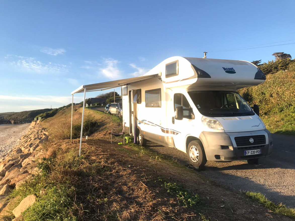 photos.external