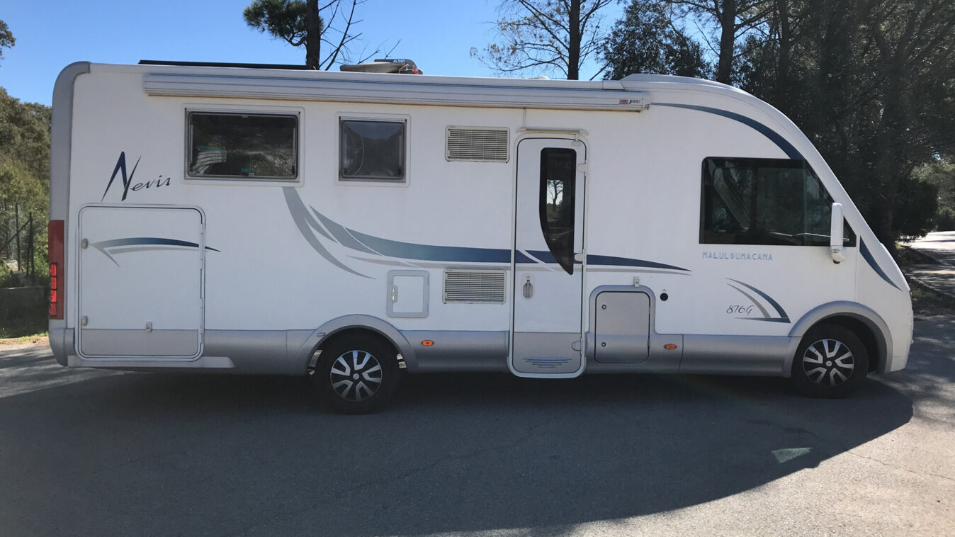 photos.external