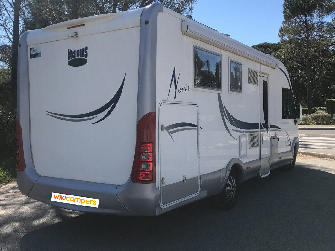 photos.external