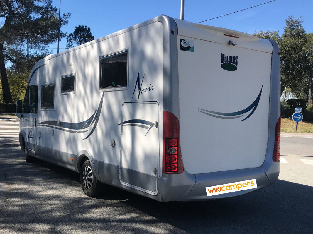 photos.external