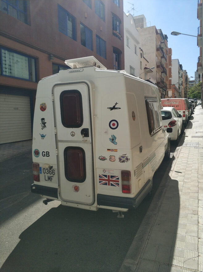 photos.external