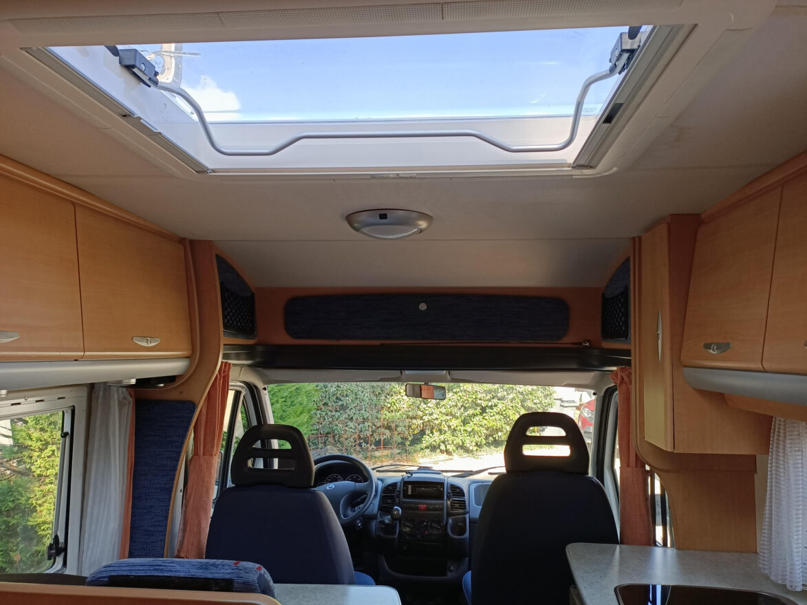 photos.external